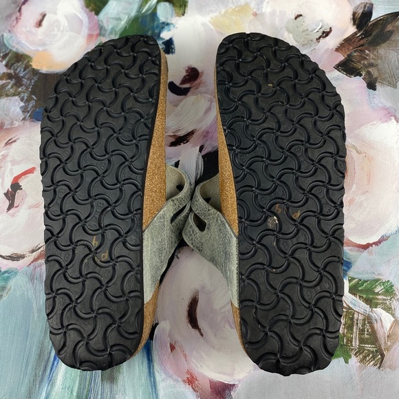 Birkenstock Silver Double Strap Sandals Size 39 - Picture 7 of 16